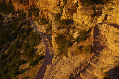 A look back at the last set of switchbacks on the South Kaibab